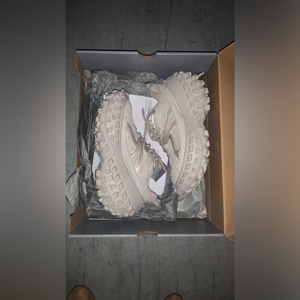 Balenciaga Defenders - Picture 11 of 12